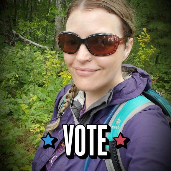 Meet your Posher, Christa - Picture 1 of 1